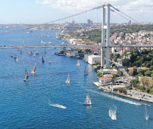 El Bósforo es un estrecho natural